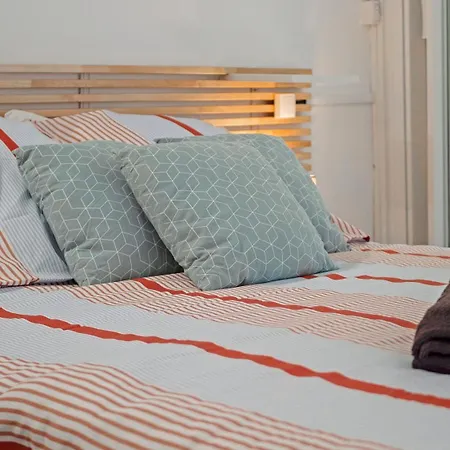 Casa Laura -parking - Pool サントロペ