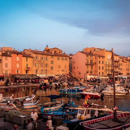 Casa Laura -parking - Pool アパート